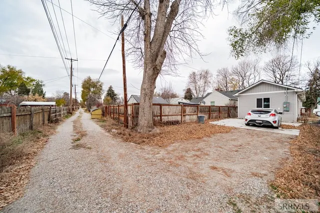 $335,000 | 352 7th Street, Idaho Falls, ID 83401