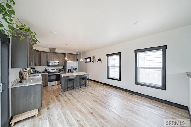 $335,000 | 352 7th Street, Idaho Falls, ID 83401