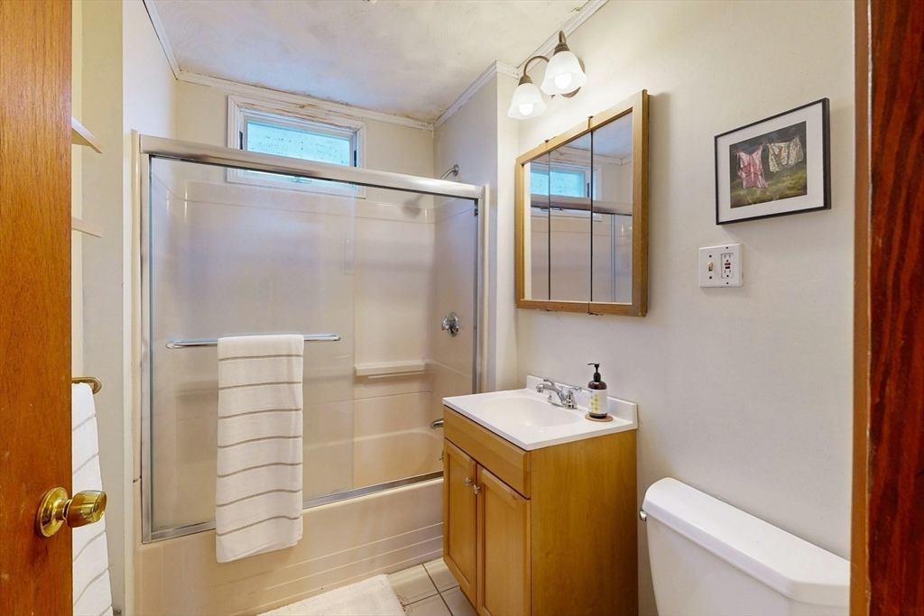11 Sterling Street Somerville, MA 02144 - Photo 17 of 40