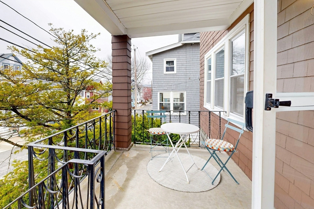11 Sterling Street Somerville, MA 02144 - Photo 2 of 40