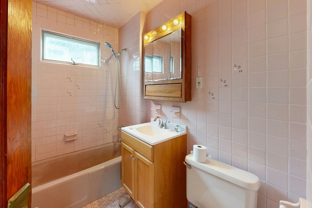 11 Sterling Street Somerville, MA 02144 - Photo 36 of 40