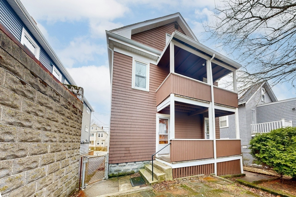 11 Sterling Street Somerville, MA 02144 - Photo 37 of 40