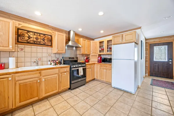 $379,900 | 6270 Kilkenny Drive, Canadian Lakes, MI 49346