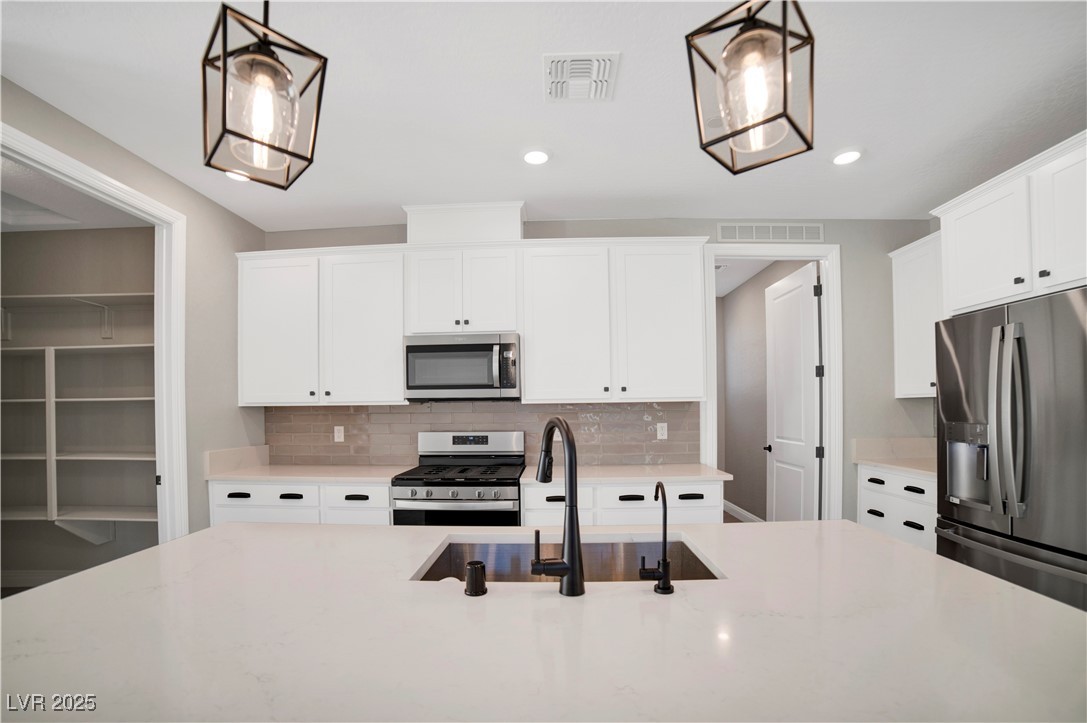 36 Stone Bluff Lane Henderson, NV 89011 - Photo 11 of 52