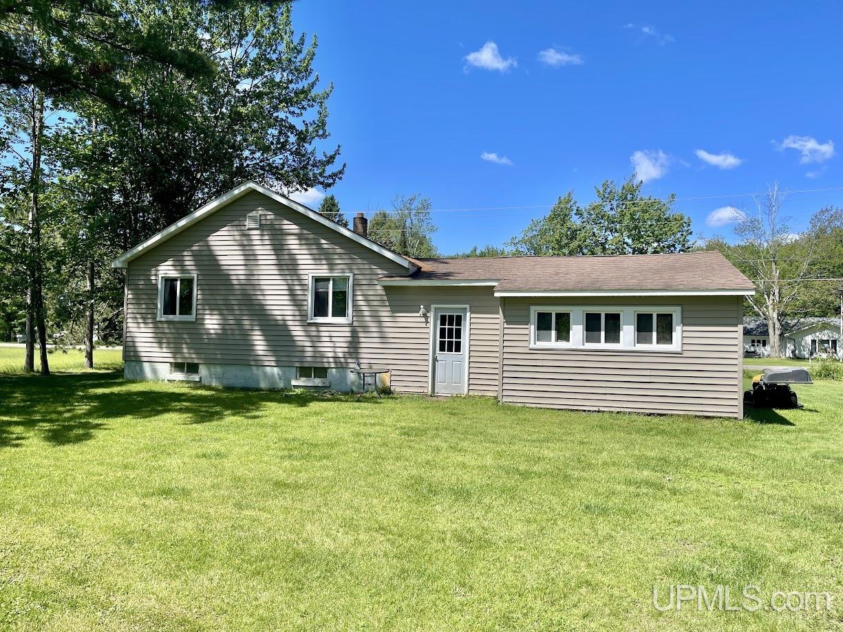 6690 M Road Escanaba, MI 49829 - Photo 25 of 29