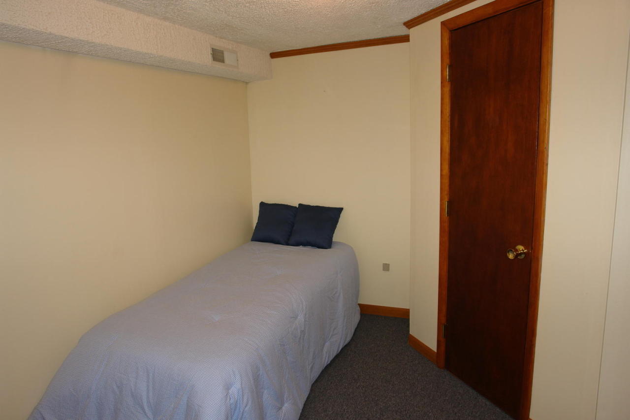 6534 Pendleton Avenue Roanoke, VA 24019 - Photo 30 of 38 office