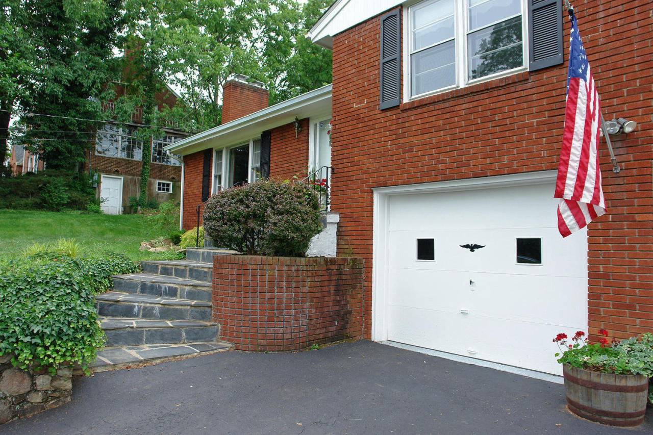 6534 Pendleton Avenue Roanoke, VA 24019 - Photo 33 of 38 front