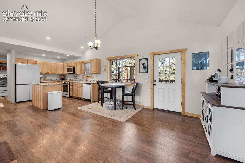 897 Fossil Creek Road Florissant, CO 80816 - Photo 7 of 41