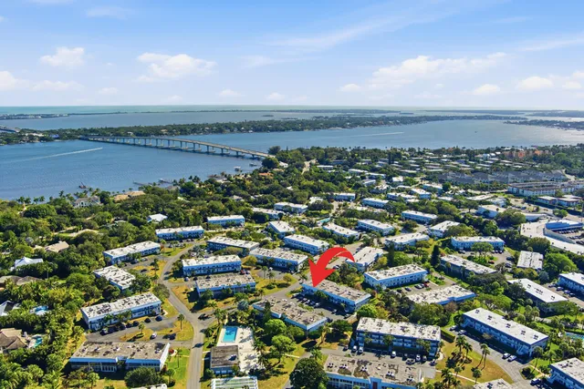 $140,000 | 2929 Southeast Ocean Boulevard, Unit 1373, Stuart, FL 34996