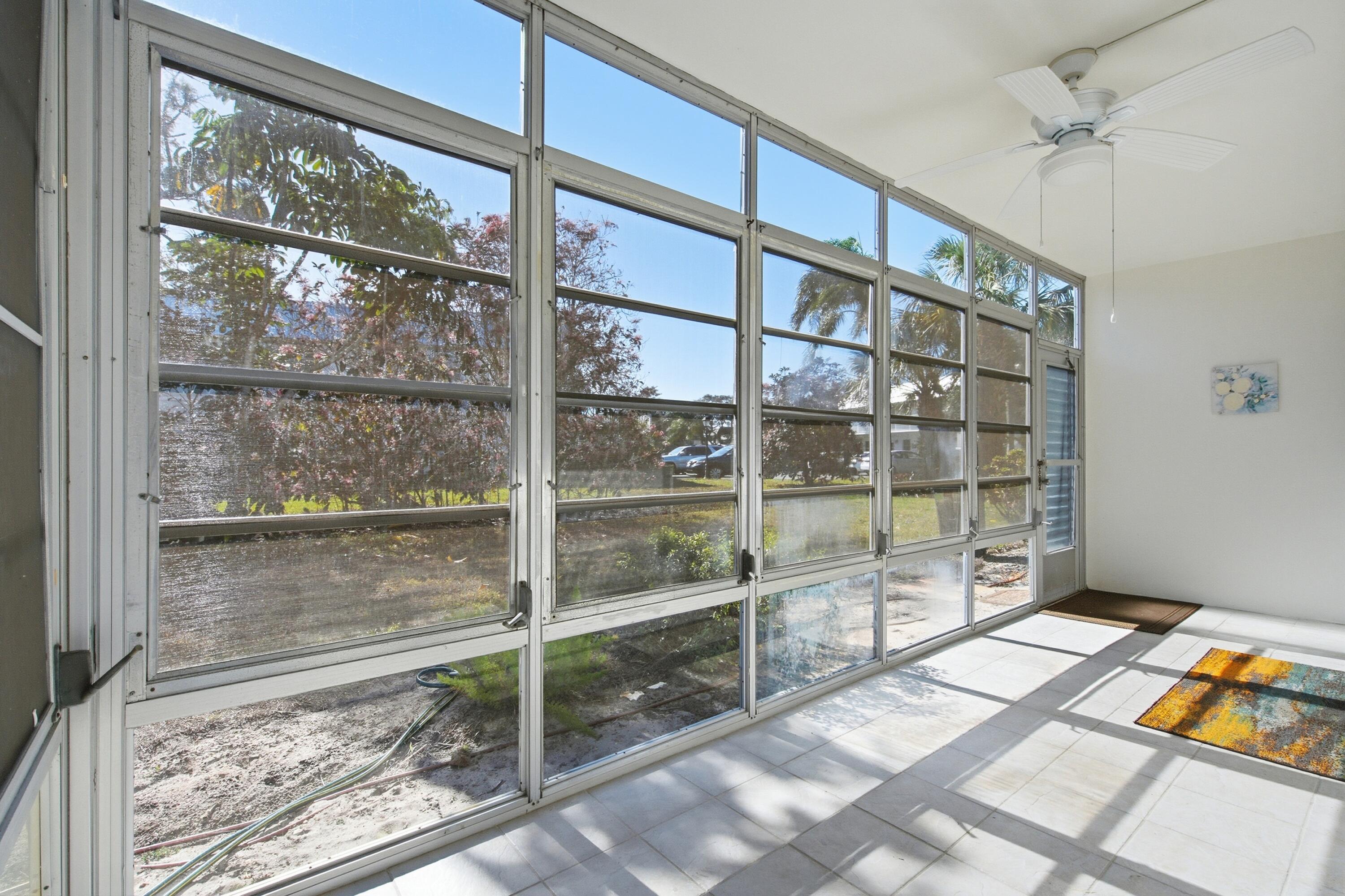 2929 Southeast Ocean Boulevard, Unit 1373 Stuart, FL 34996 - Photo 22 of 30 2929_SE_Ocean_Blvd_137-3_022