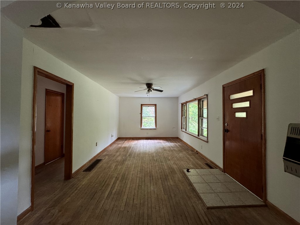 4586 Highway 34 Winfield, WV 25213 - Photo 11 of 45 Gallery Image 11