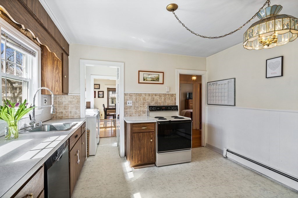 75 Clewley Road Medford, MA 02155 - Photo 14 of 39 Gallery Image 14