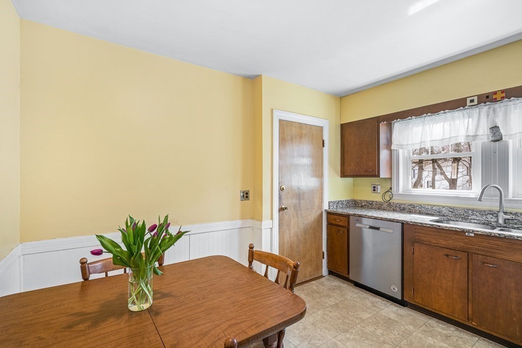 75 Clewley Road Medford, MA 02155 - Photo 16 of 39 Gallery Image 16