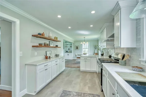 $469,950 | 290 Idlewood Road, Brighton, NY 14618