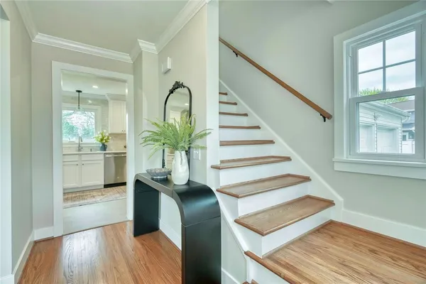 $469,950 | 290 Idlewood Road, Brighton, NY 14618