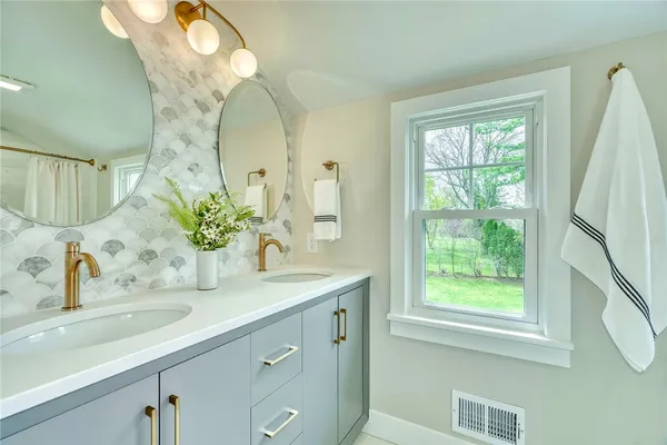 $469,950 | 290 Idlewood Road, Brighton, NY 14618