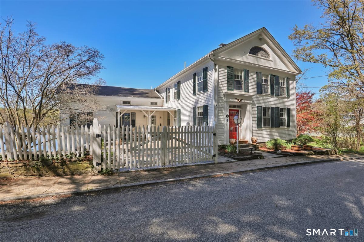 30 Knowles Road East Hampton, CT 06456 - Photo 1 of 40