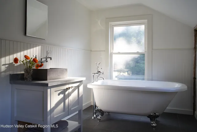 $2,500 | 203 Big Woods Road, Freehold, NY 12431