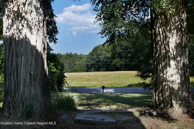 $2,500 | 203 Big Woods Road, Freehold, NY 12431