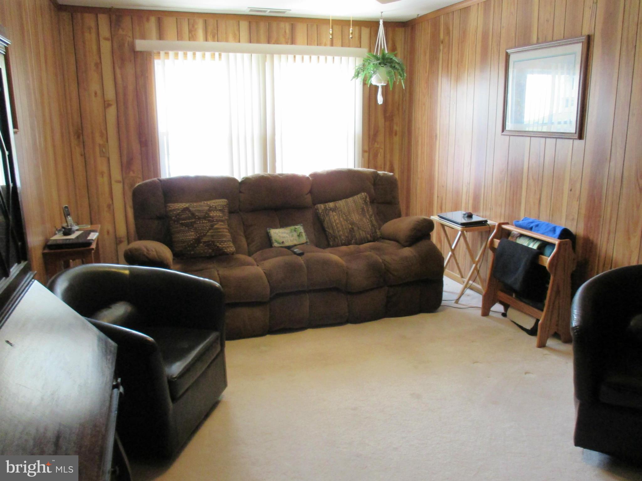 2230 Dairy Farm Road Odenton, MD 21113 - Photo 18 of 30 Family Room