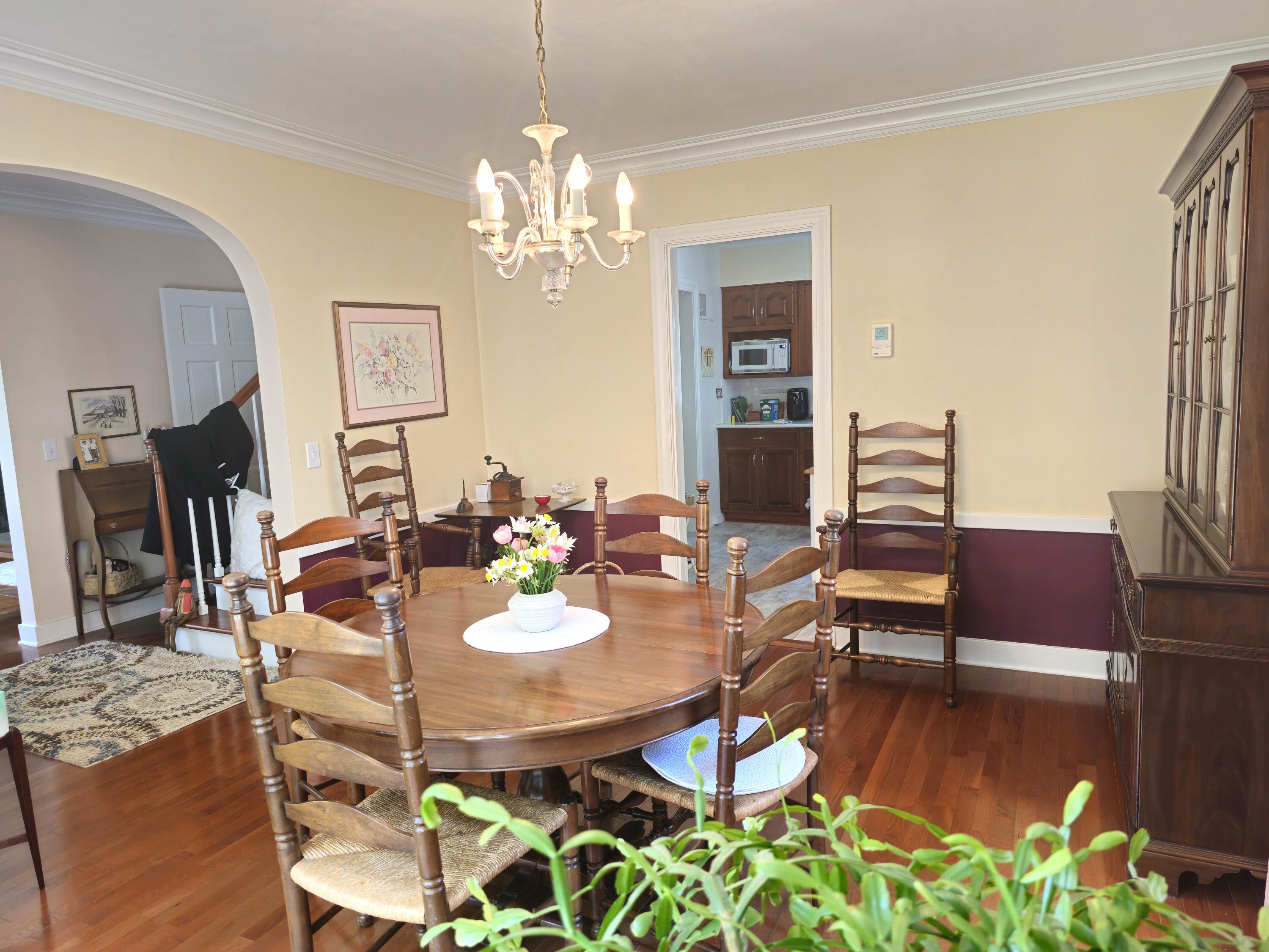 2236 Tipperary Road Kalamazoo, MI 49008 - Photo 18 of 27 20260620_131344 DR6