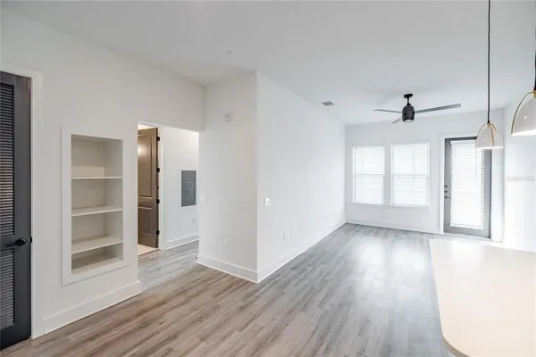 $2,432 | 1420 Lakefront Drive, Unit 2306, Sarasota, FL 34240