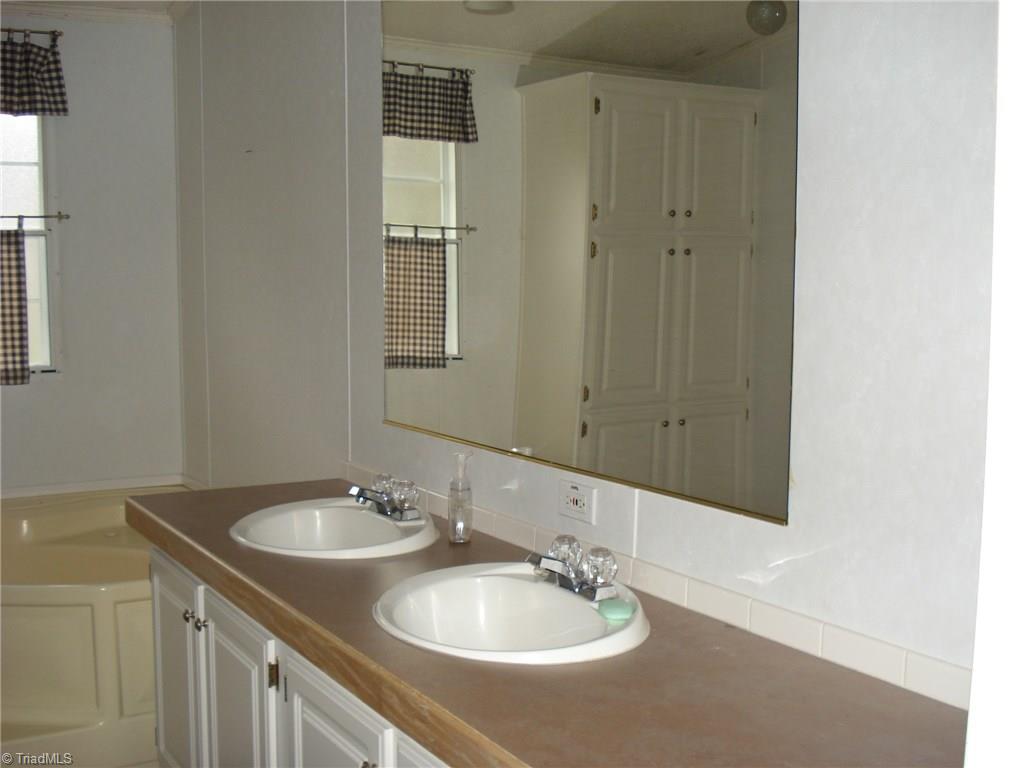 250 George Surratt Road Lexington, NC 27295 - Photo 13 of 28 Gallery Image 13