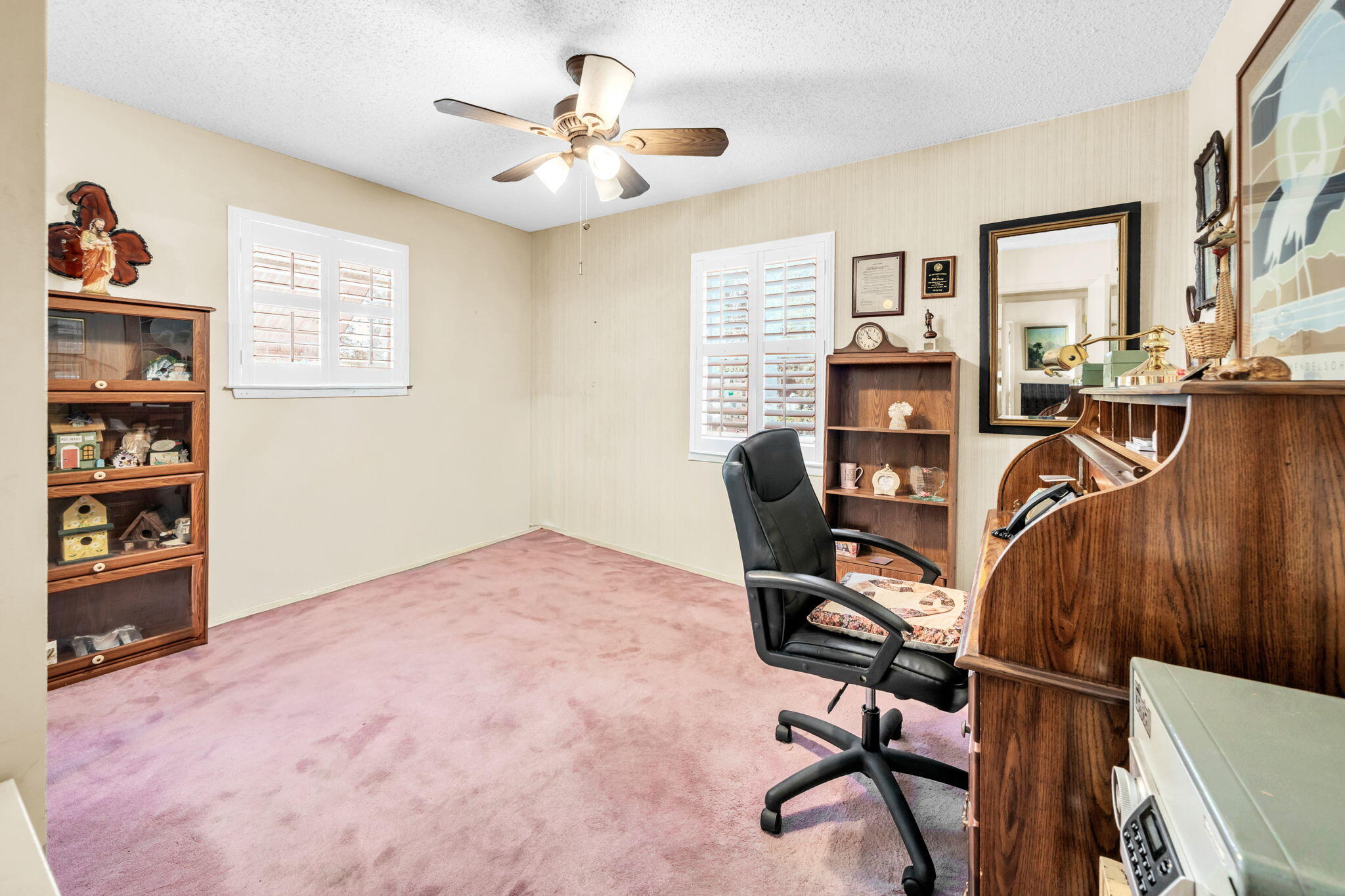 504 Kelly Street Destin, FL 32541 - Photo 30 of 92 a view of a workspace with furniture and a window