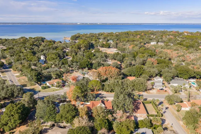 $549,000 | 504 Kelly Street, Destin, FL 32541