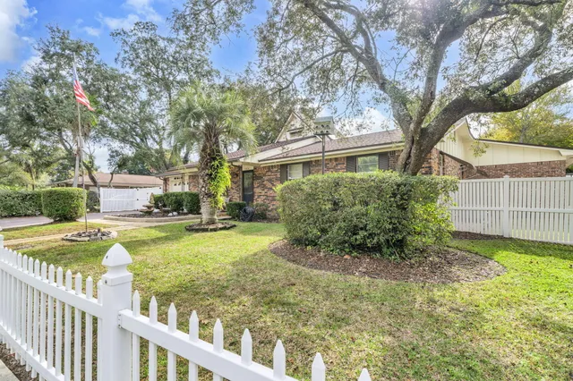 $549,000 | 504 Kelly Street, Destin, FL 32541