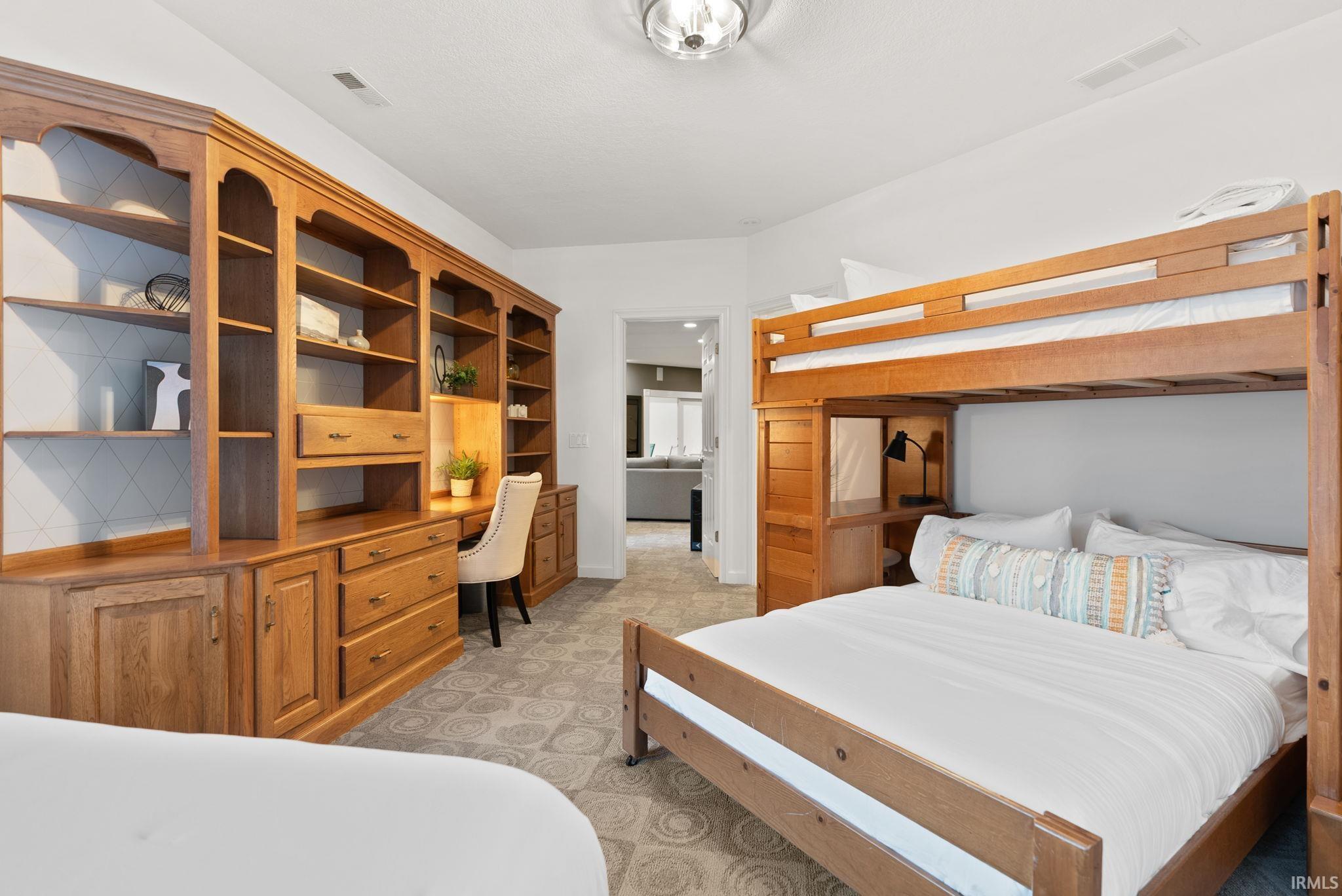 14731 Coldwater Road Fort Wayne, IN 46845 - Photo 22 of 36