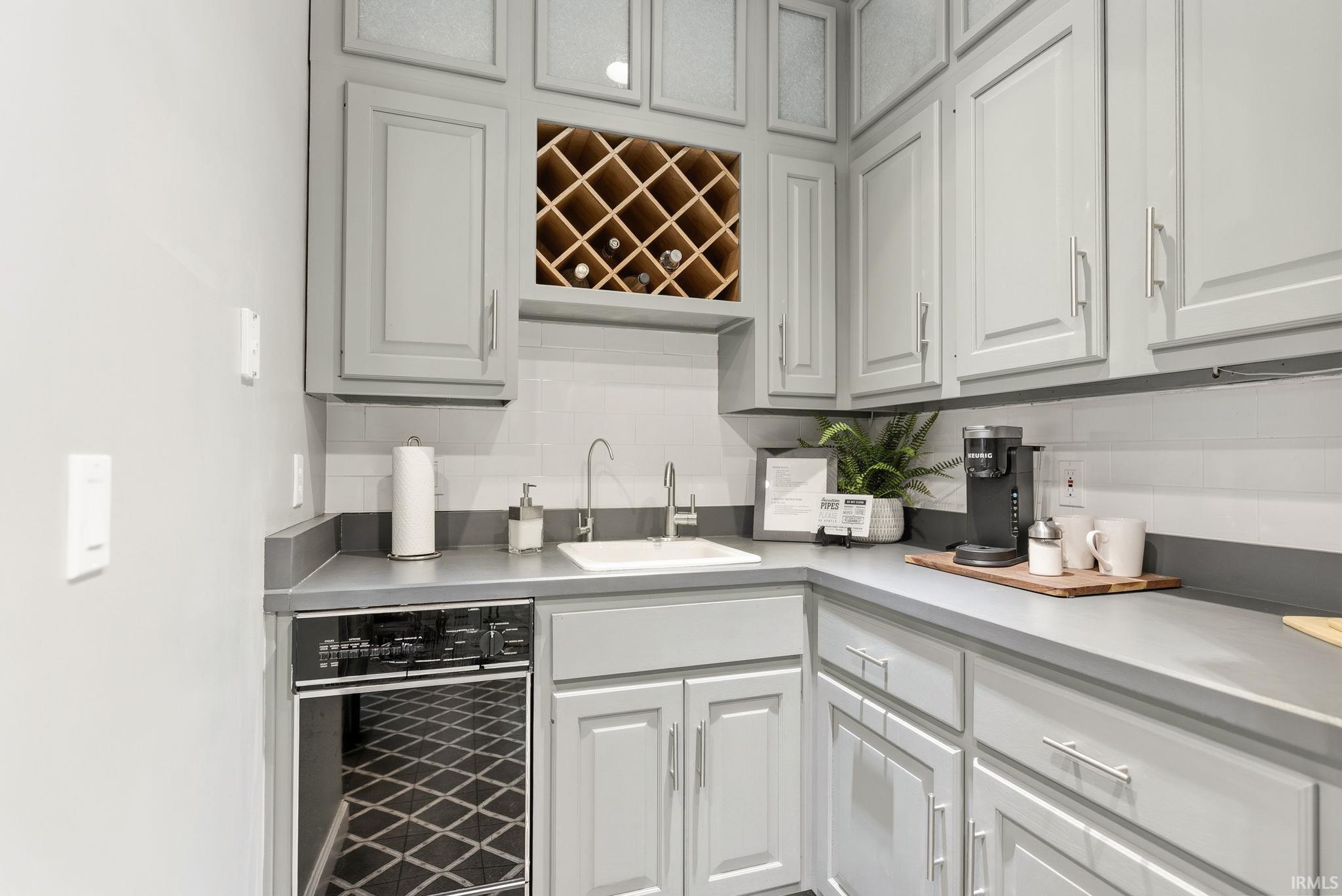 14731 Coldwater Road Fort Wayne, IN 46845 - Photo 26 of 36