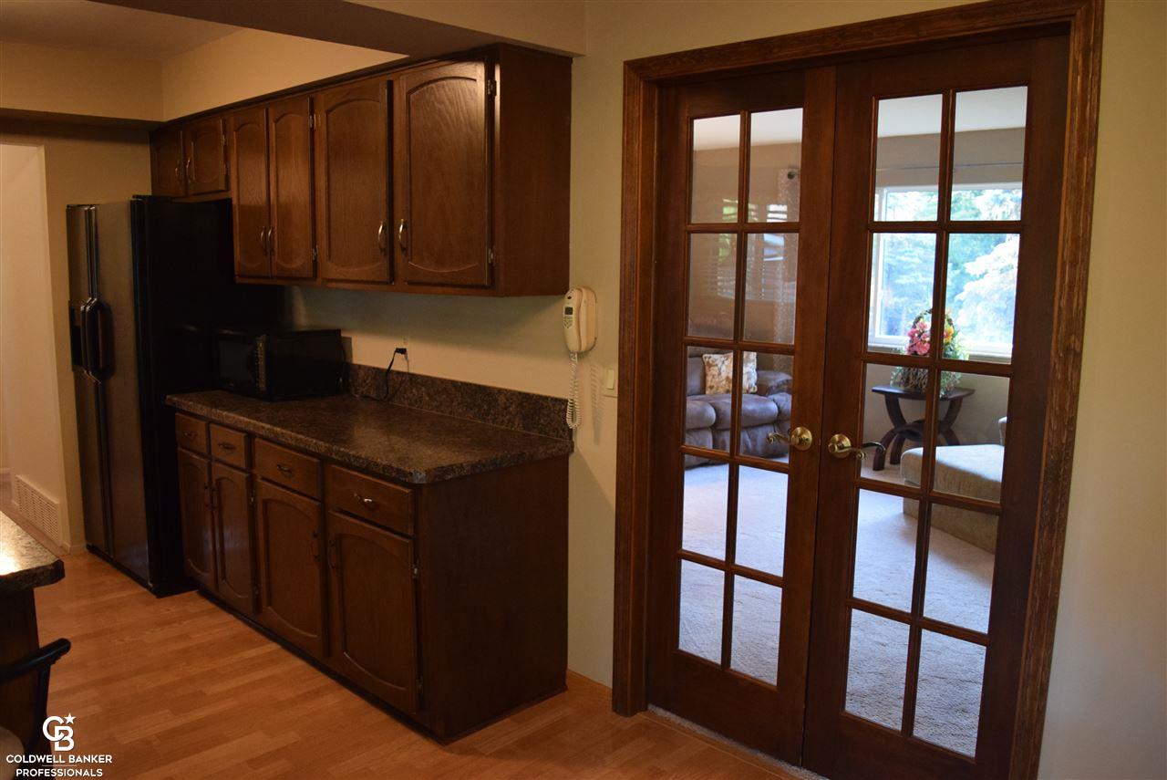 886 Beryl Court Rochester, MI 48307 - Photo 11 of 33 31297656-10.JPG