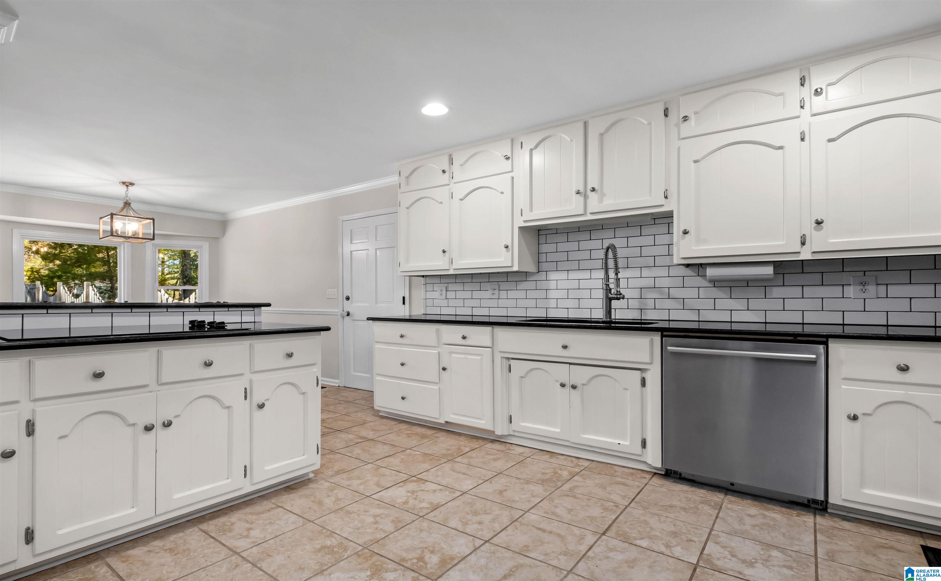 4900 Sussex Road Birmingham, AL 35242 - Photo 6 of 38
