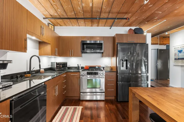 $699,000 | 530 South Hewitt Street, Unit 244, Los Angeles, CA 90013