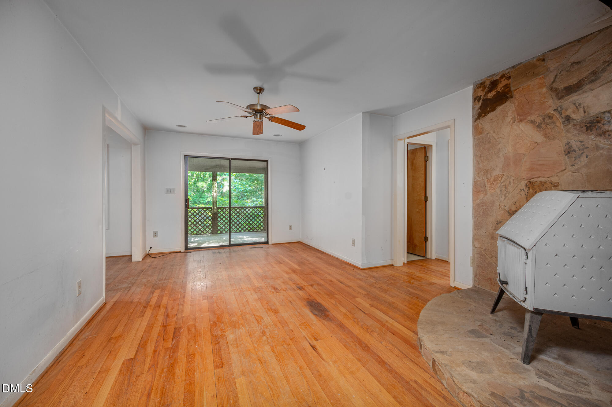 8901 Art Road Cedar Grove, NC 27231 - Photo 8 of 28 8901Art-7