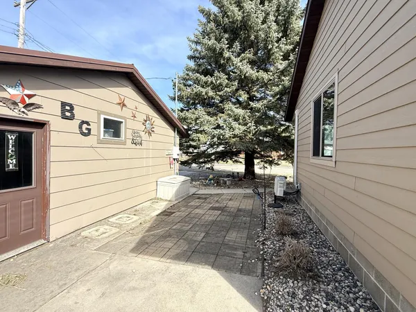 $249,900 | 127 4th Street Northwest, Clara City, MN 56222