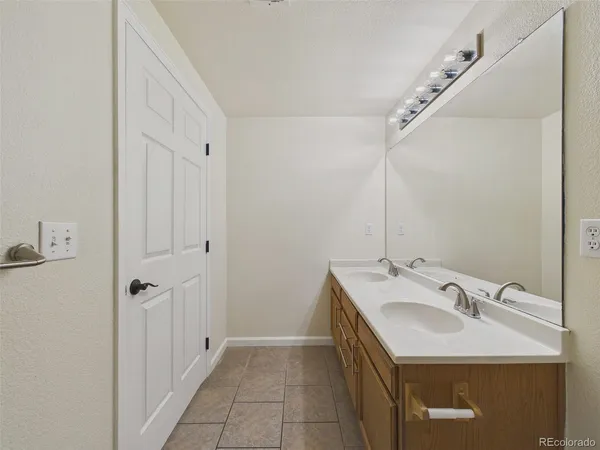 $1,850 | 9961 East Idaho Circle, Unit 101, Aurora, CO 80247