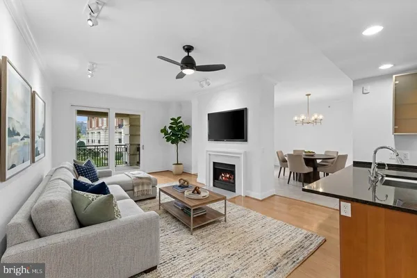 $599,000 | 801 Key Highway, Unit 442, Baltimore, MD 21230