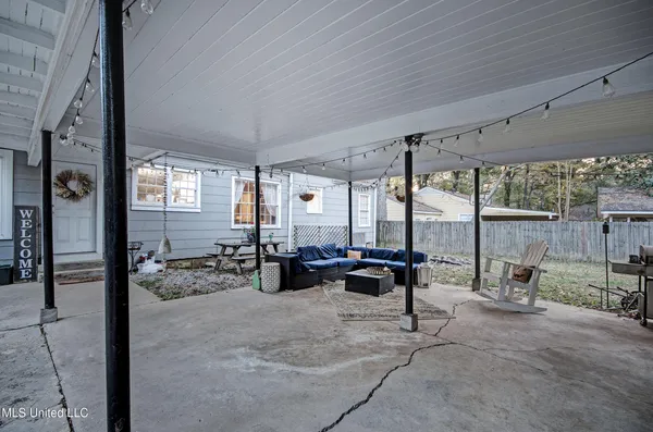 $279,650 | 836 Brookwood Road, Jackson, MS 39206