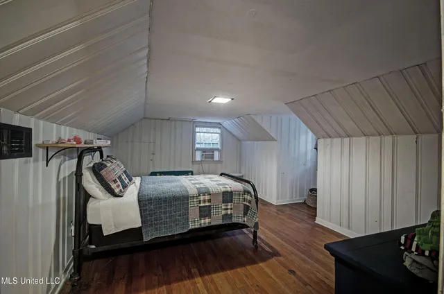 $279,900 | 836 Brookwood Road, Jackson, MS 39206