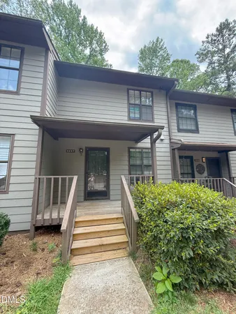 $1,895 | 4247 The Oaks Drive, Raleigh, NC 27606