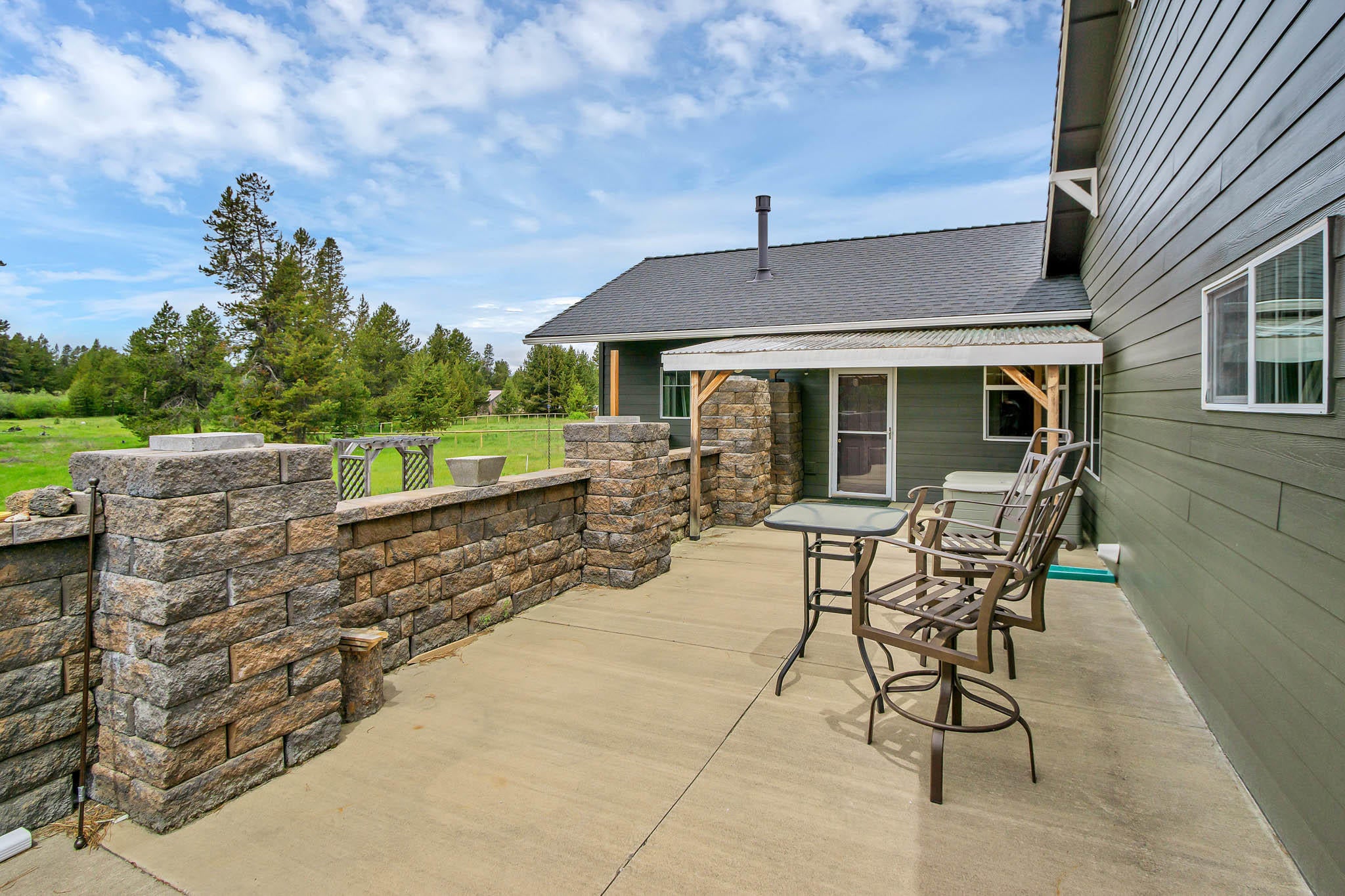 54891 Huntington Road Bend, OR 97707 - Photo 32 of 33 DSC00044