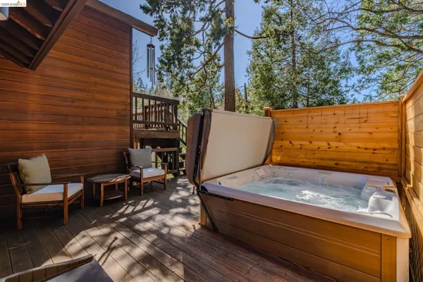 $529,900 | 1554 Vine Maple Drive, Murphys, CA 95247