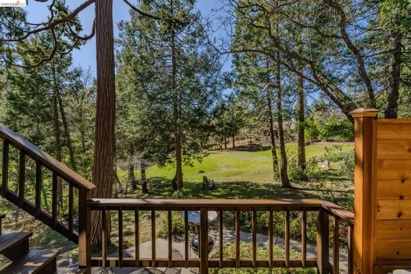 $529,900 | 1554 Vine Maple Drive, Murphys, CA 95247