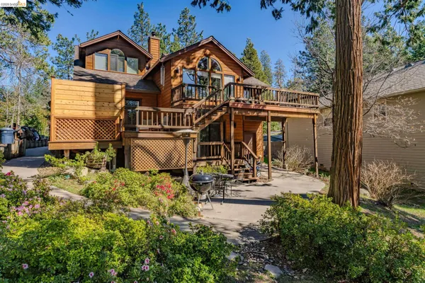 $529,900 | 1554 Vine Maple Drive, Murphys, CA 95247