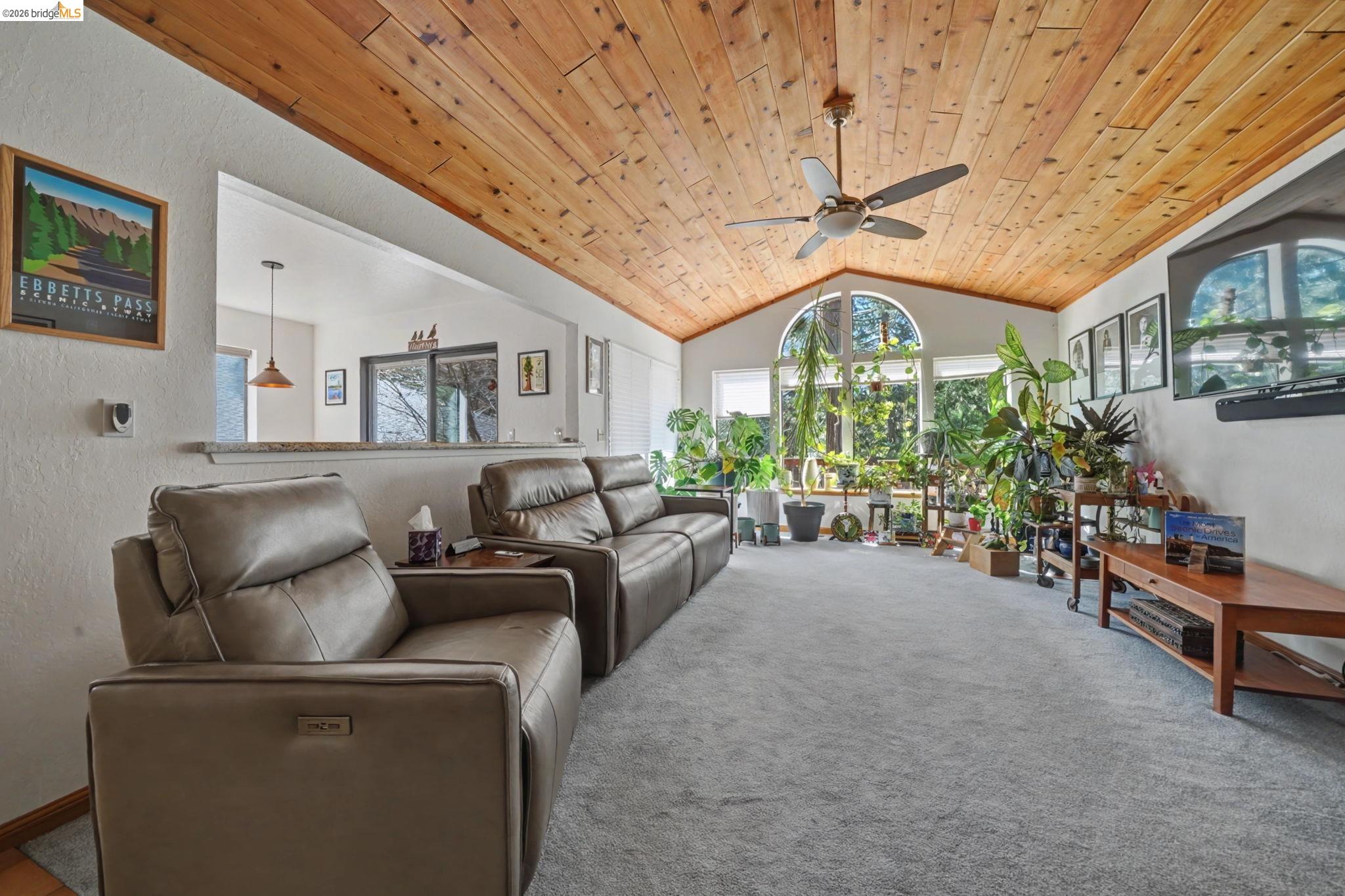 1554 Vine Maple Drive Murphys, CA 95247 - Photo 8 of 54