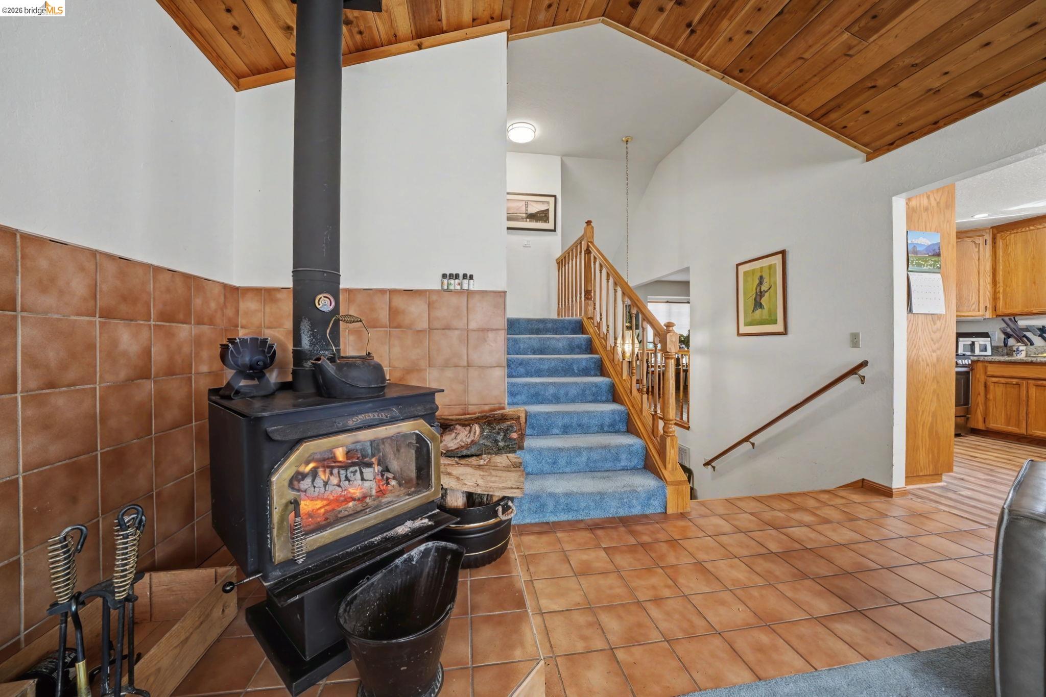1554 Vine Maple Drive Murphys, CA 95247 - Photo 10 of 54 a view of a livingroom with wooden floor