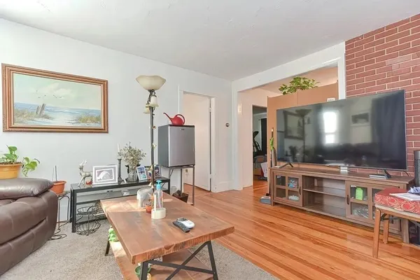 $2,800 | 36 Hollace Street, Unit 1, Waltham, MA 02453