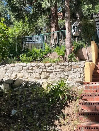 $1,395,000 | 23663 Lake Drive, Crestline, CA 92325